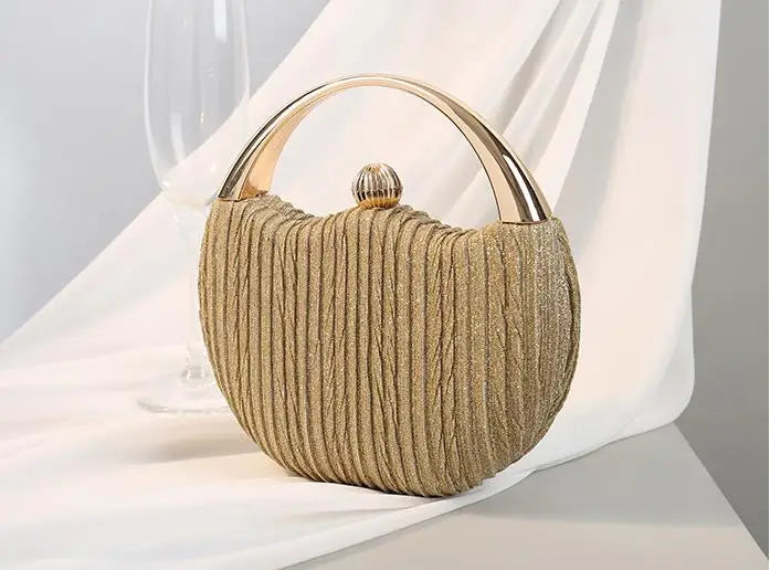 Shiny Diamond Tassel Clutch – Luxury Evening Handbag