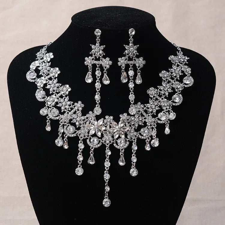 Luxury Crystal Flowers Bridal Jewellery Set – Necklace, Earrings & Tiara
