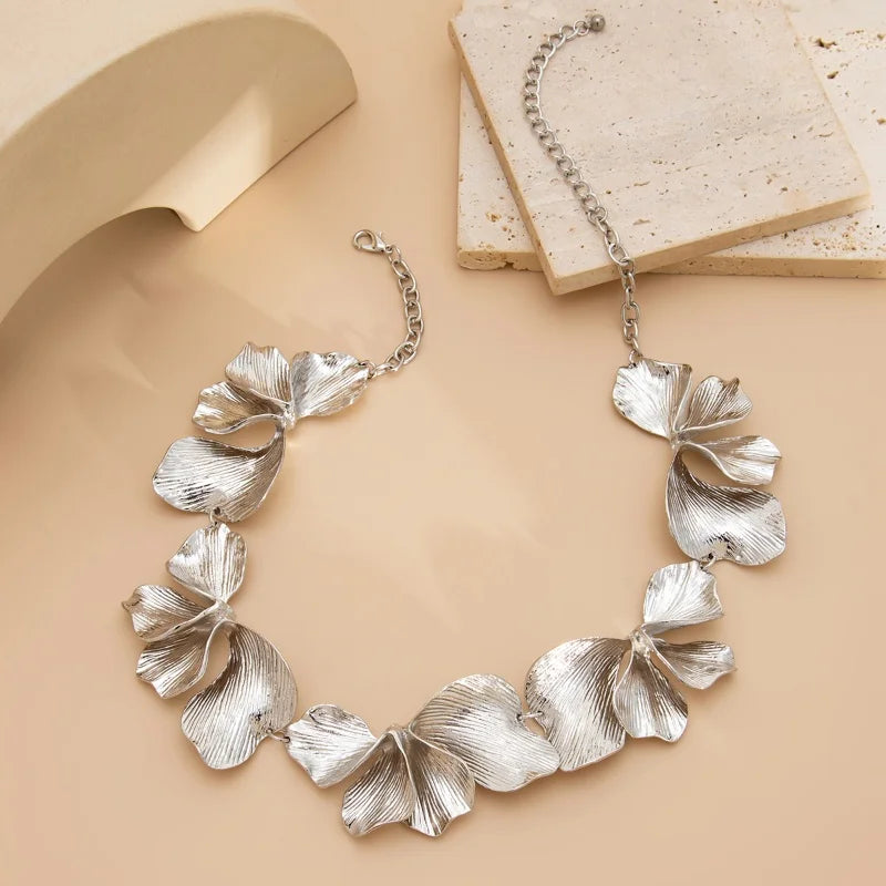 Ginkgo Petal Choker Necklace – Irregular Punk Gold & Silver Leaf Chain