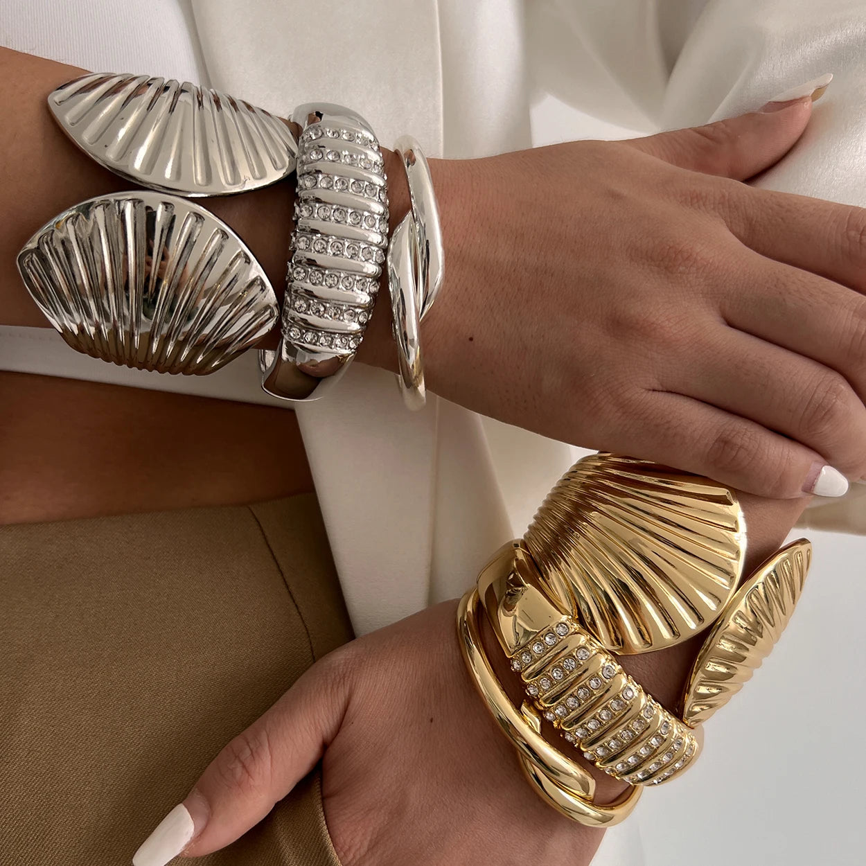 Scallop Knot Open Cuff Bangle – Vintage Gold & Silver Rhinestone Bracelet