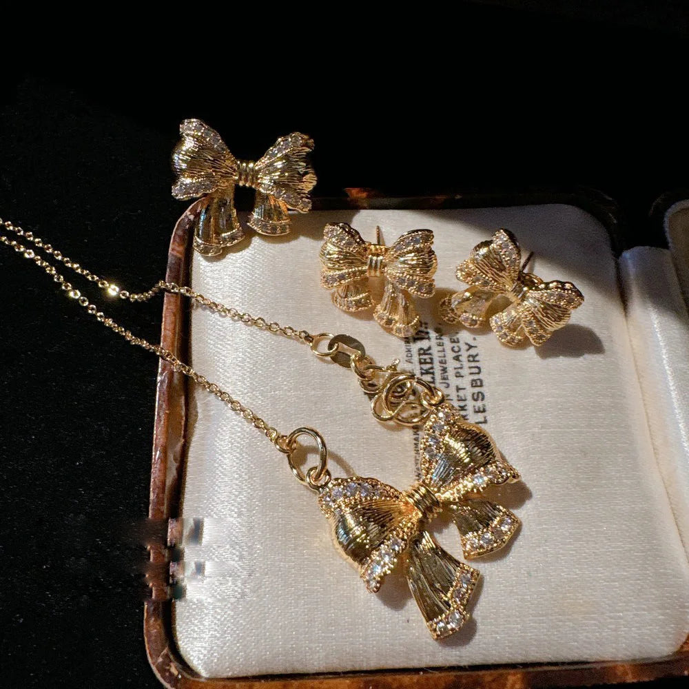 Luxe 18K Gold Bow Gemstone Necklace & Butterfly Zirconia Ring