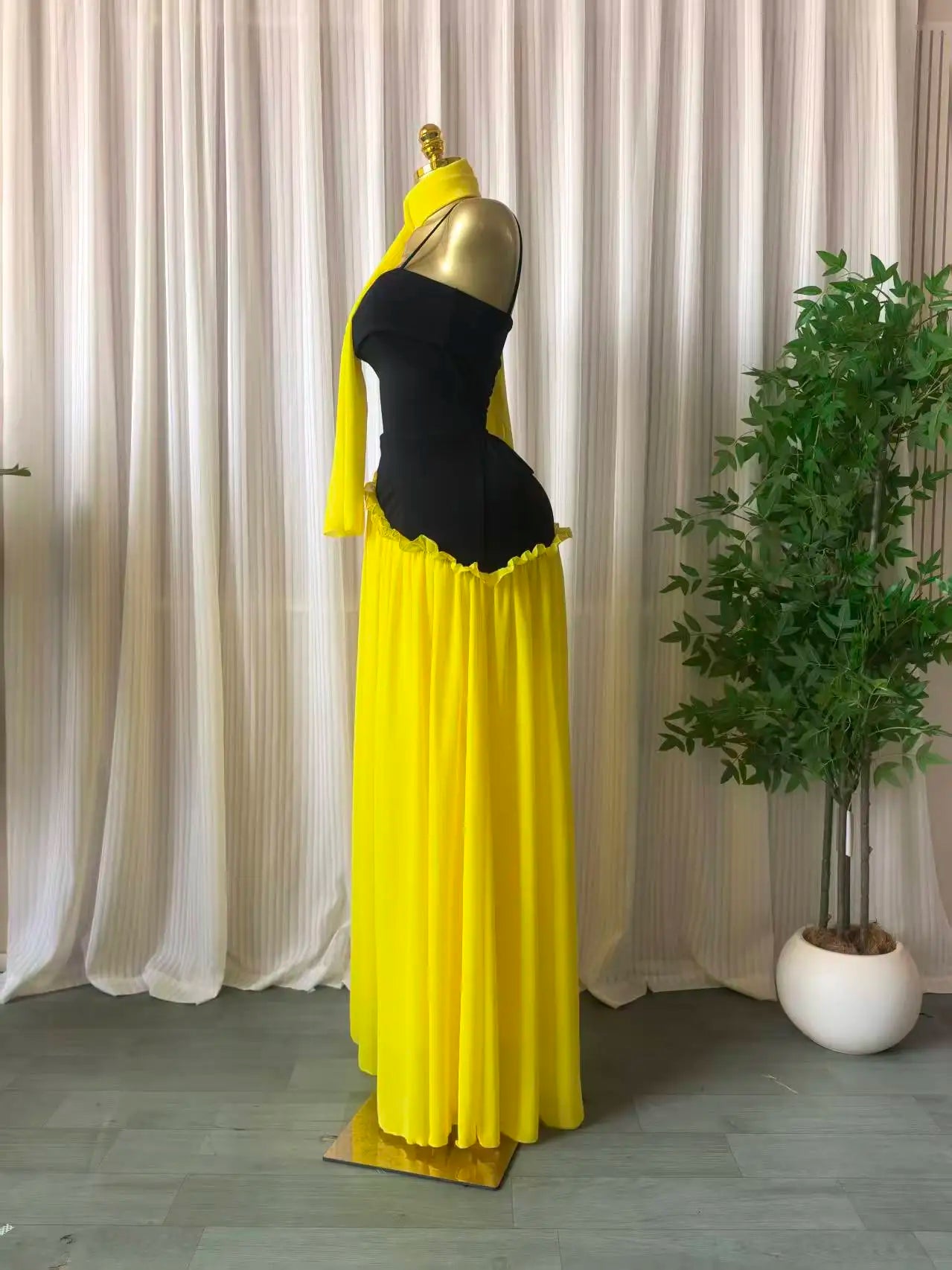 Patchwork Ruffle Strap A-Line Maxi Dress with Scarf