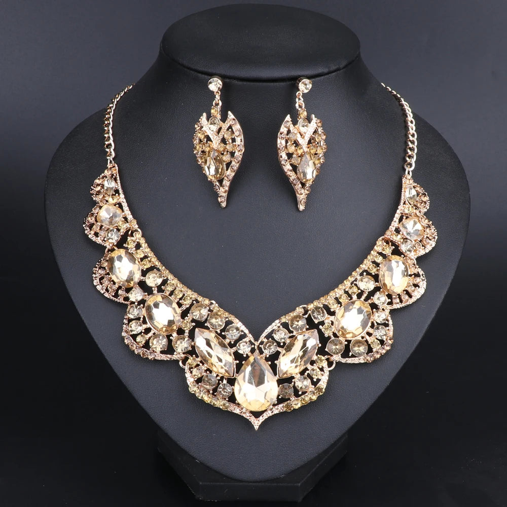 Vintage Retro Indian Bridal Jewellery Set – Necklace & Earrings