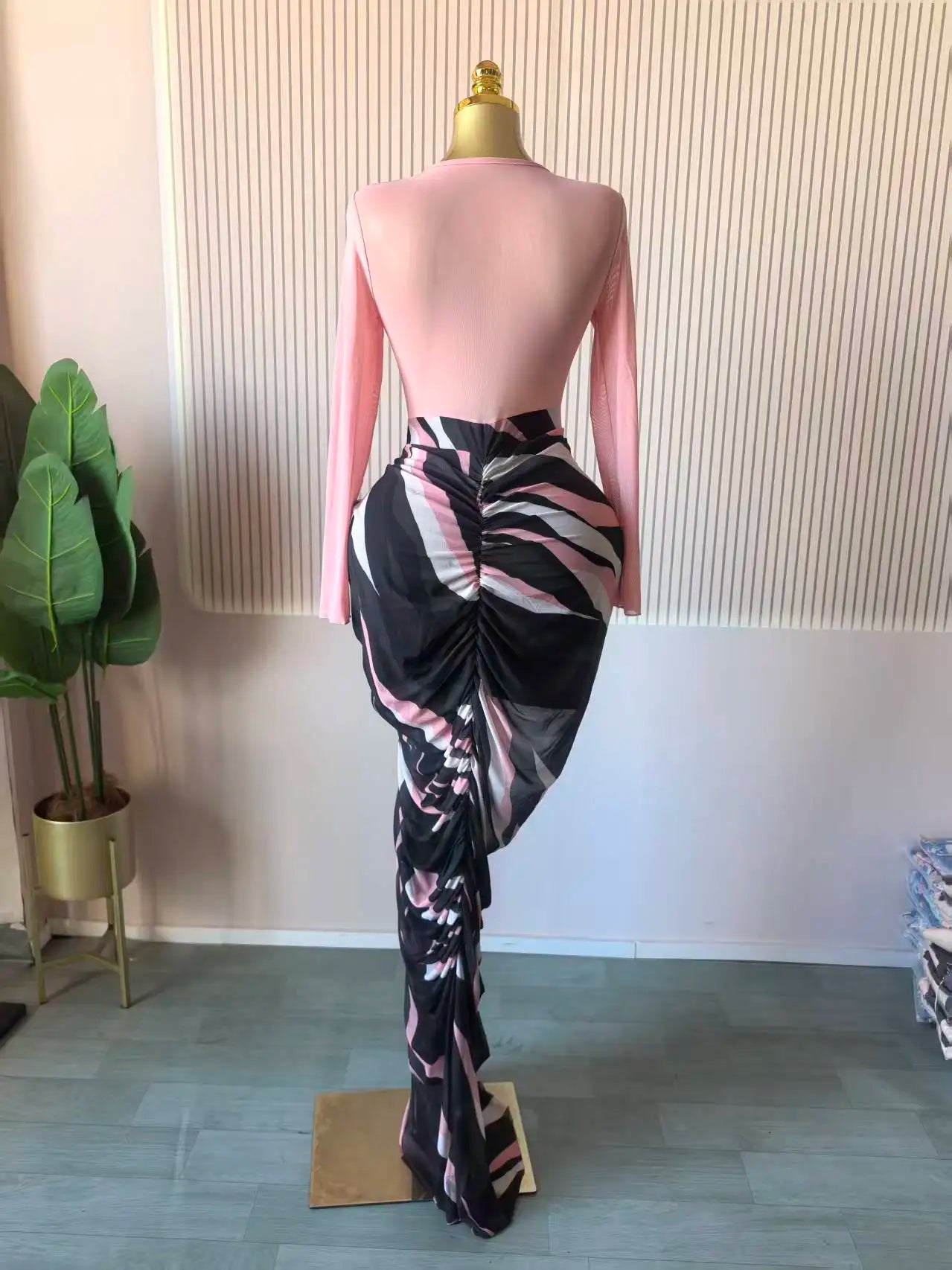 Tie Dye Patchwork Pleated Maxi Dress – Long Sleeve Bodycon Floor-Length Dress
