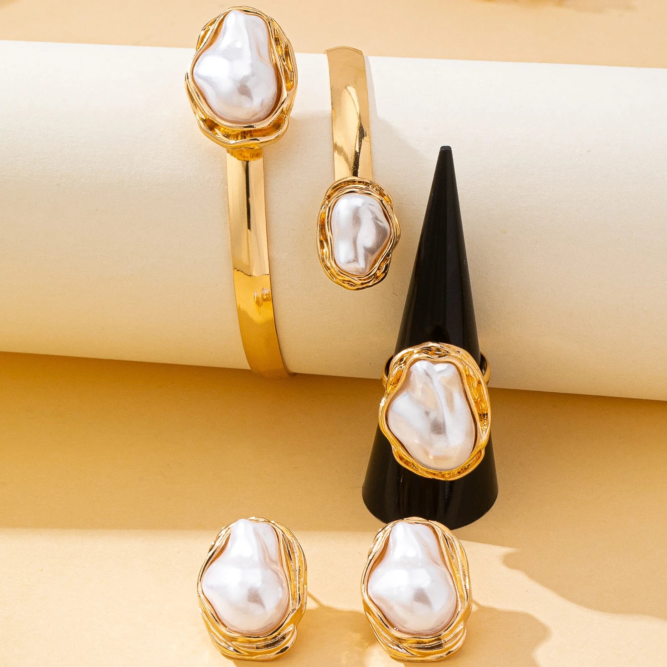 Luxe Baroque Bracelet, Ring & Earring Set