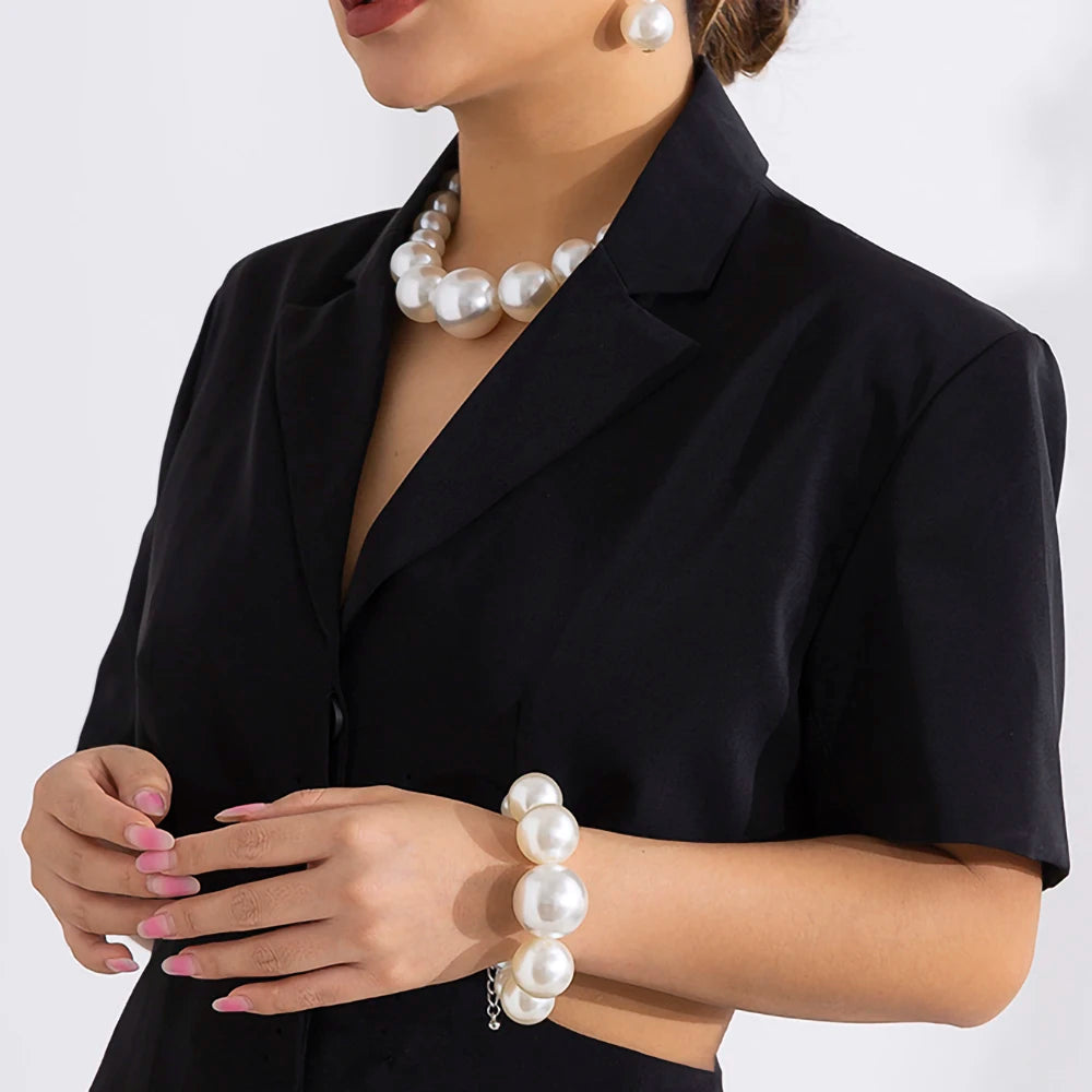 Exaggerated Pearl Beaded Choker Necklace