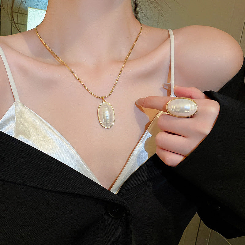 Oval Pearl Necklace & Stud Earring Set – French Luxury Wedding Jewellery