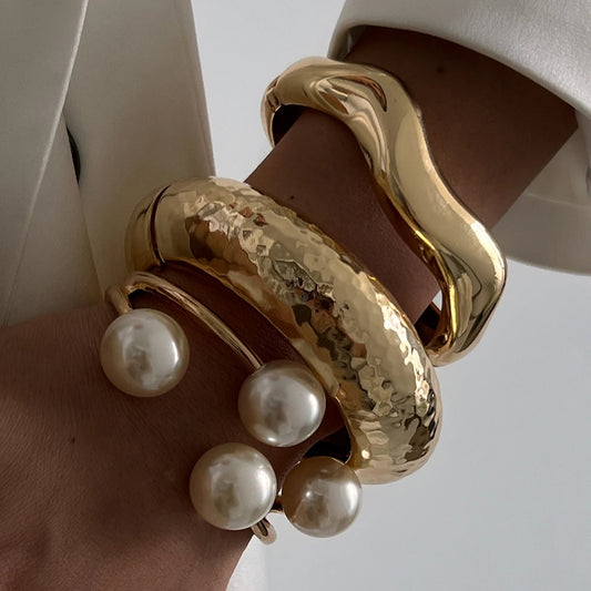 Chunky Pearl Open Cuff Bangle – Bold Statement Bracelet Gold & Silver