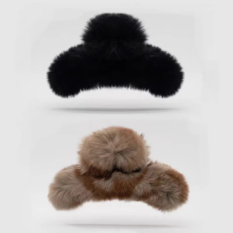 Luxe Plush Claw Clip – Oversized Fluffy Hair Clip
