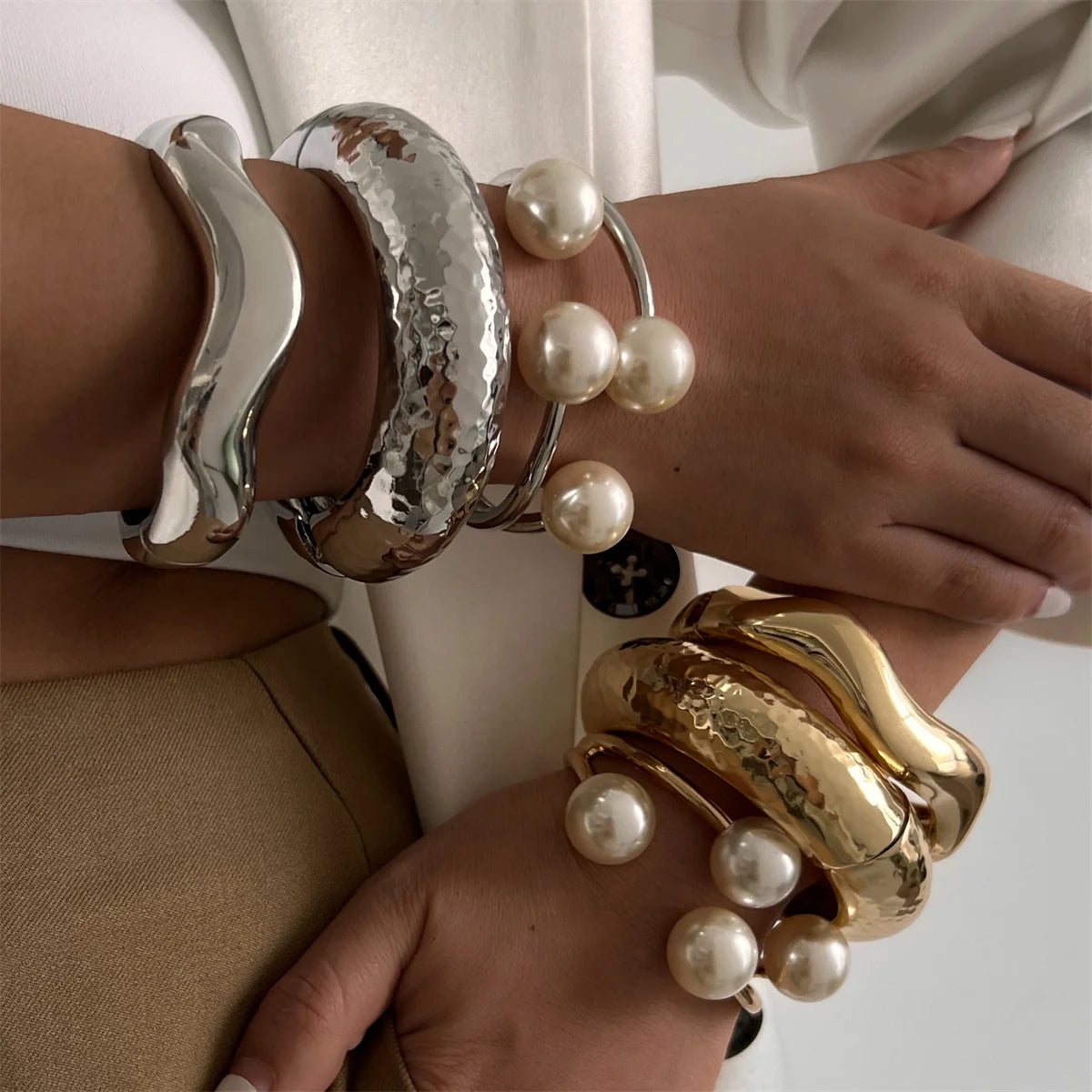 Chunky Pearl Open Cuff Bangle – Bold Statement Bracelet Gold & Silver